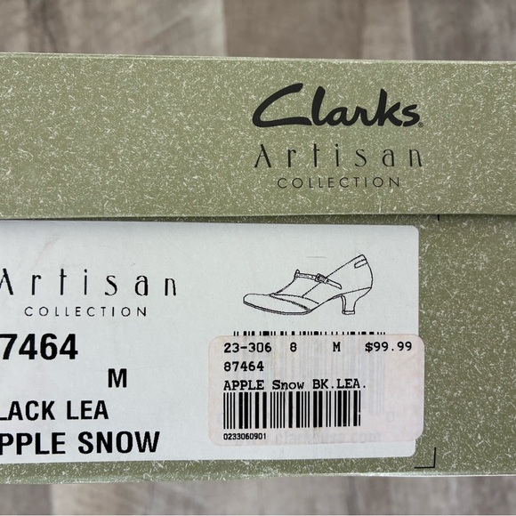 Clarks Artisan Black Leather Flats - Picture 4 of 5